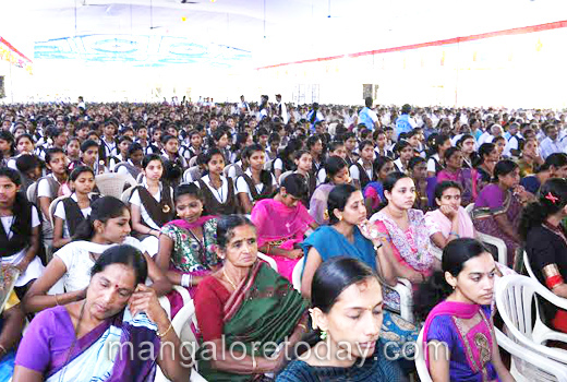 Governor at puttur 1